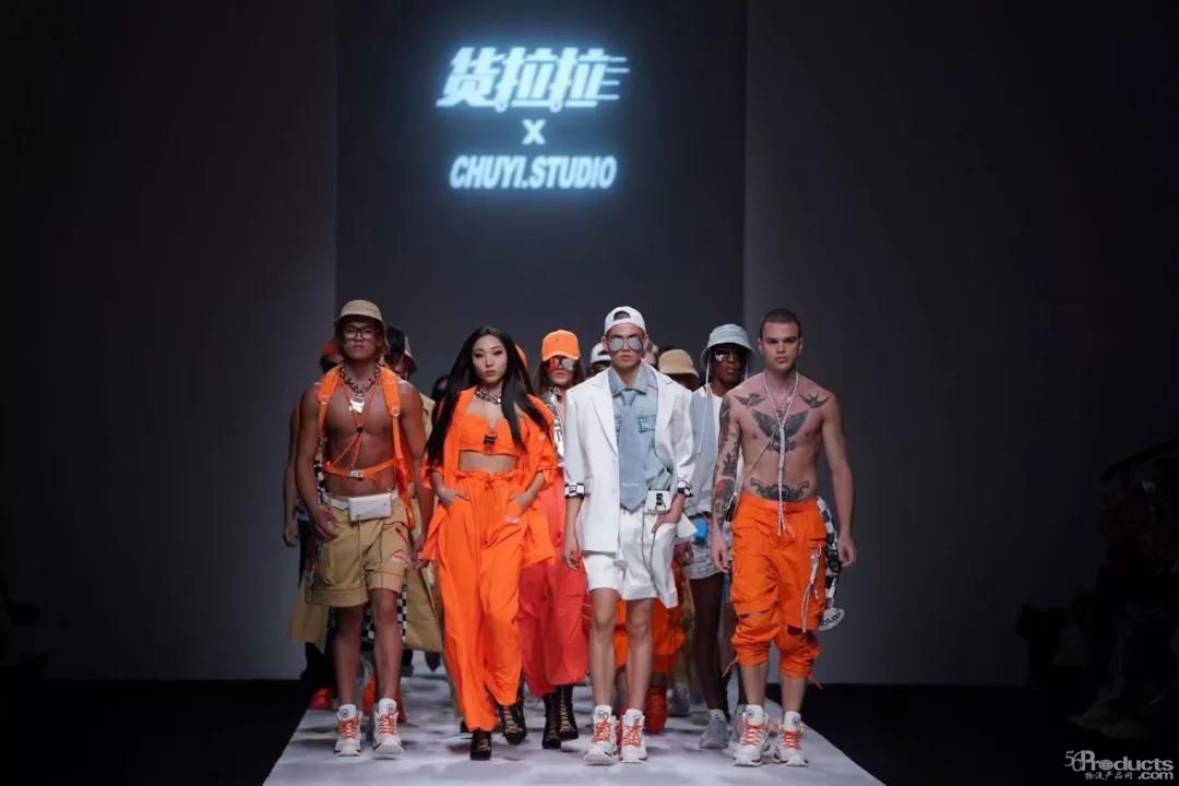 货拉拉时尚发布：原来物流也可以这么酷