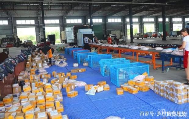 A股快递公司7月成绩出炉，顺丰今年营收已破千亿，“老二”之争难舍难分