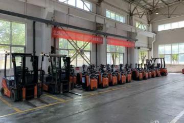 丰田叉车助力东风康明斯！