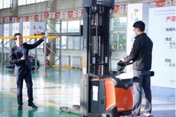 “匠心智造 科技赋能”——丰田叉车再续新华章