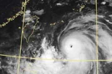 台风“利奇马”过境后，北奔重卡奔赴前线抢险救灾