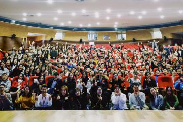 去年增员超4万，京东引领新经济充当就业压力“减压阀”