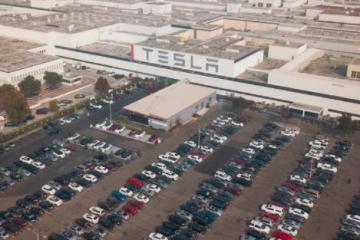 疫情重创特斯拉：美国三家超级工厂中，加州和纽约的工厂停产