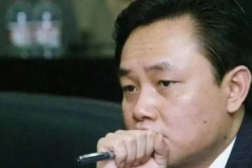 黄光裕再减持！深陷“关店潮”的国美，何去何从？