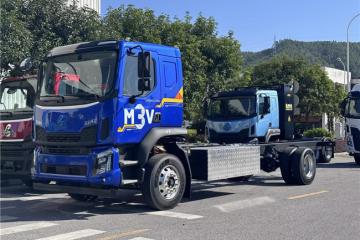 经典焕新，明星卡车乘龙纯电7米8他来了