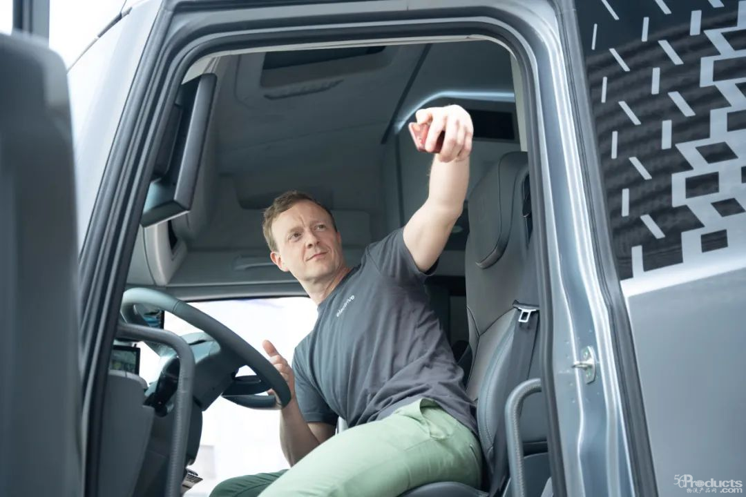 1714284744842347.png 11.png